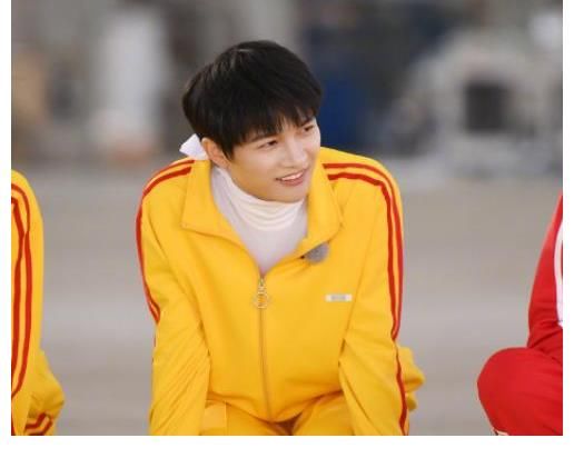 離開《青春環游記》后，周深再接上星綜藝，看到搭檔，又是他