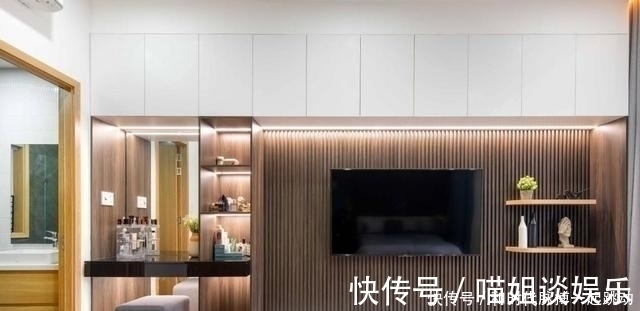 壁挂电视|卖掉城里100㎡,回农村建230㎡别墅,一楼院子顶楼露台,生活安逸