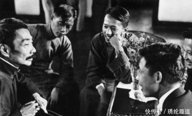 仪式|鲁迅出殡仪式上,有资格抬棺的16人,都是名震世界的“大文豪”