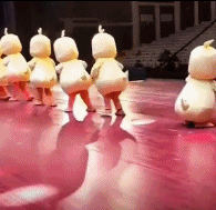 |搞笑GIF:连甩鱼竿都不会,我来教你!