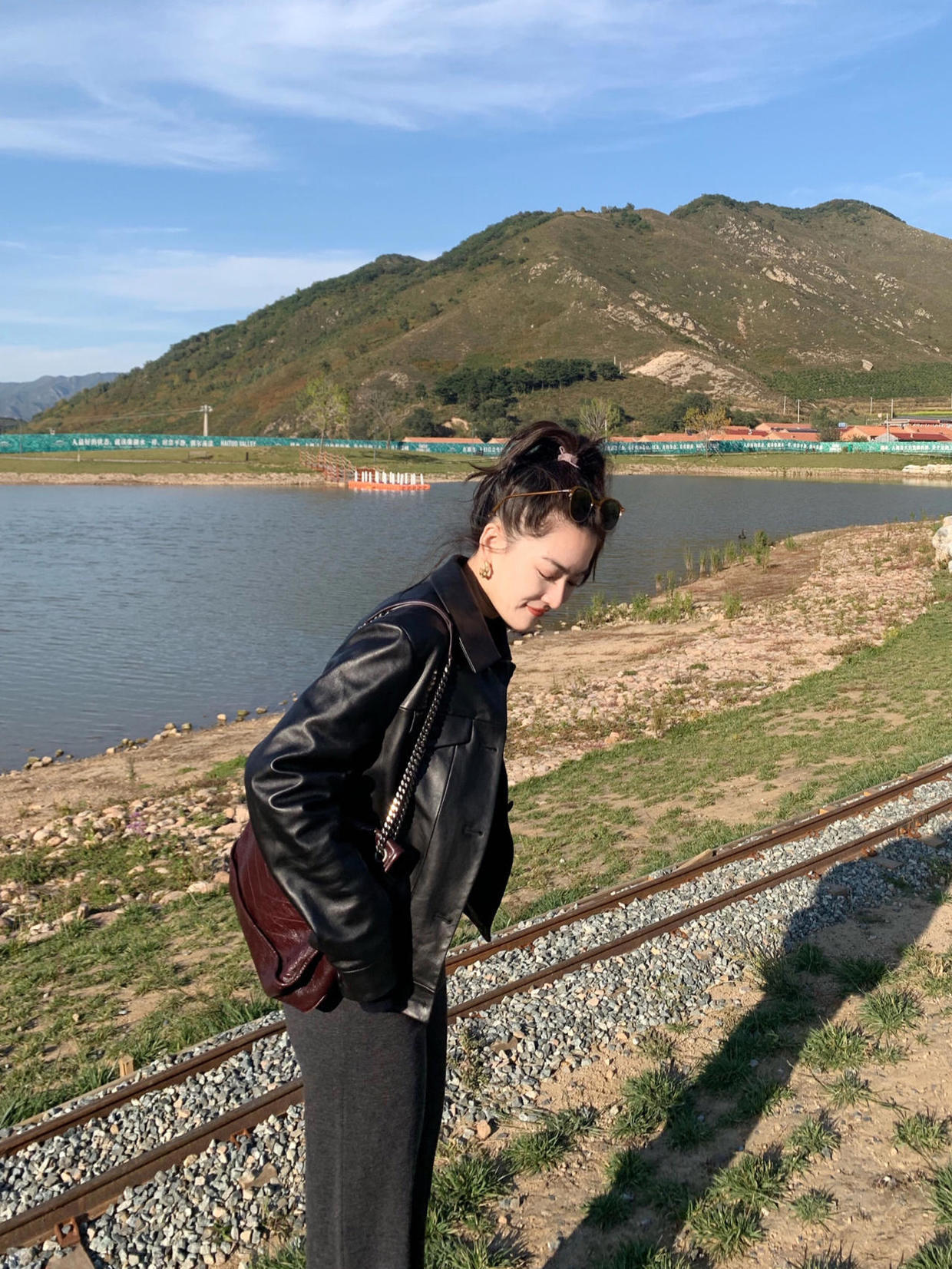 百搭 冬天怎么穿帅气又有格调?试试这些洒脱的皮衣吧,气场全开又百搭