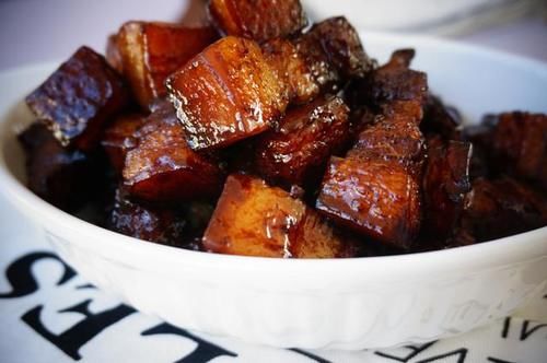 血脂|每天喝牛奶，对高血脂有什么影响？血脂高的人，医生建议了解下