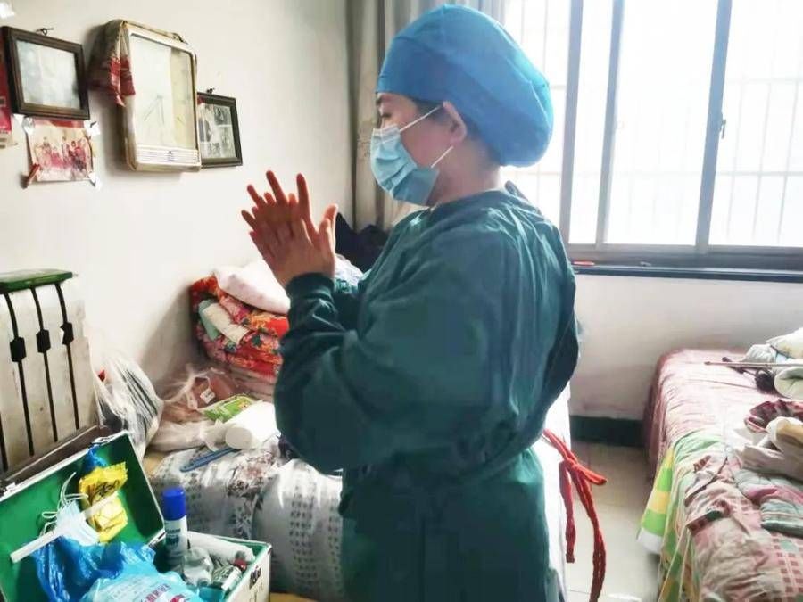 王伟|【医护到家】宁津县中医院为94岁老人上门更换尿管