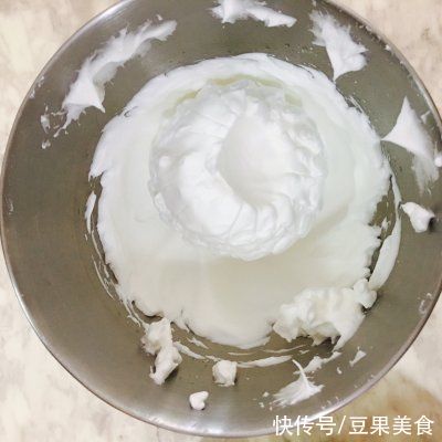 戚风蛋糕|减糖百香果戚风蛋糕