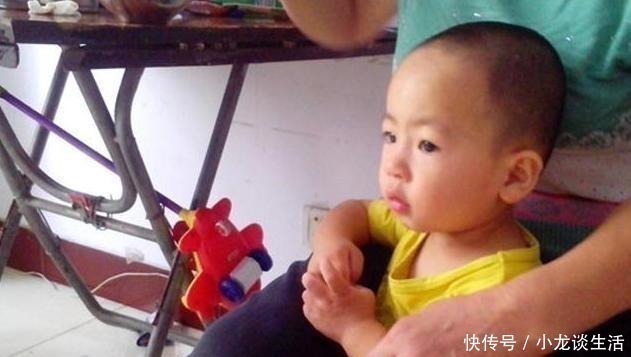 孩子不到3岁,这三种东西别给他吃,对身体发育没好处,家长谨记