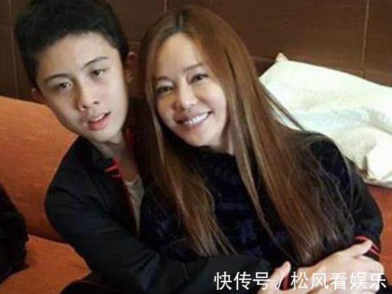 哺乳|10岁儿子还未断奶,半夜母亲哺乳,网友真是造孽啊