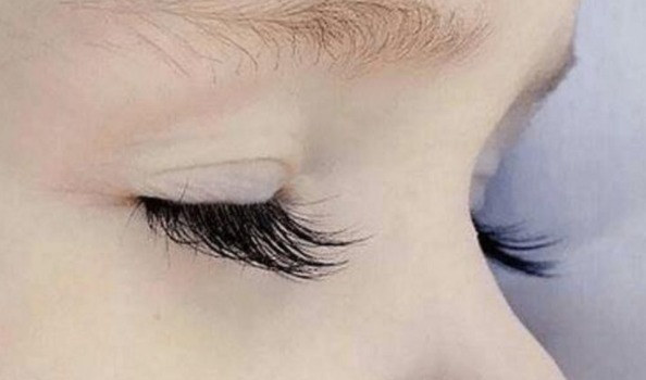 孕期|为什么现在的宝宝普遍“长睫毛”除了遗传,孕期吃对了才是重点