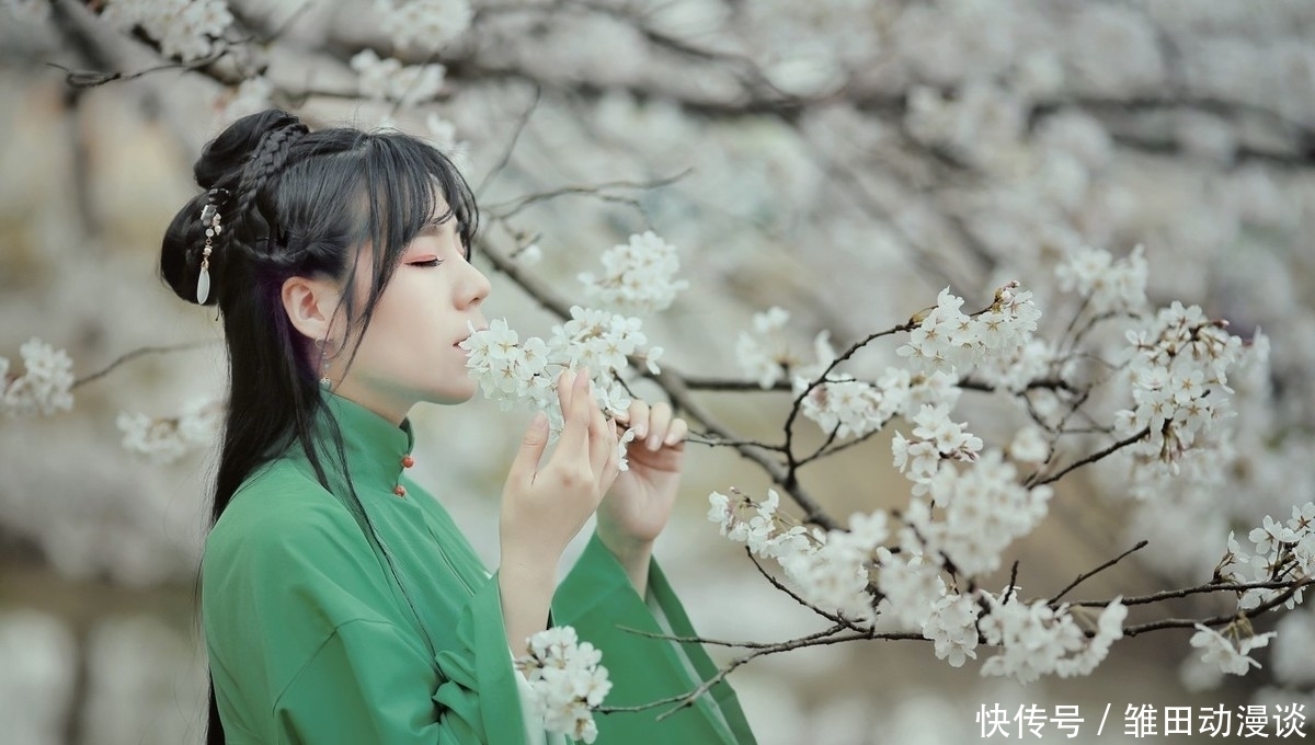 在剑没入他身体的那一刻,她后悔了,因为他说:岚儿,我从未恨你