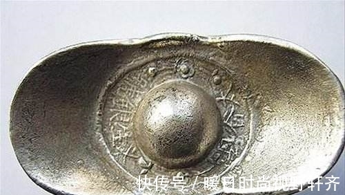 林冲@林冲买刀用一千贯，武松打虎知县赏一千贯，相当于现在多少钱？