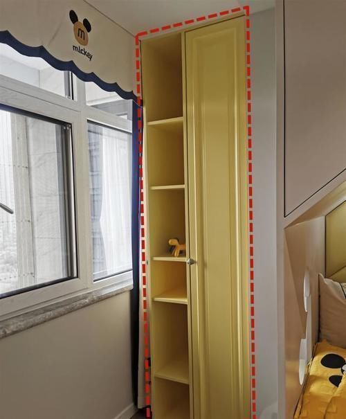 柜体|二胎家庭早淘汰上下铺了,13㎡塞2张床打满柜体,瞬间多出10平收纳!