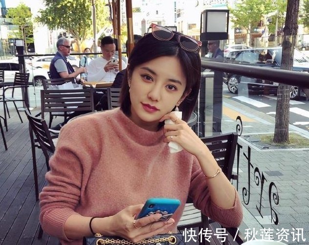 美女主持穿衣失誤,少穿一件衣服,同臺張國立硬是60分鐘沒轉頭!