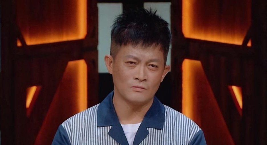 角色|太硬核!杨志刚被尔冬升点评后淘汰,在公司新戏中随意挑了个角色