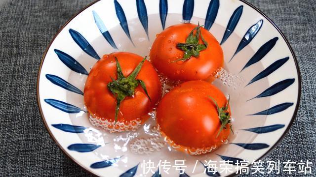 香气|一把面粉倒入西红柿里，出锅香气四溢，吃一次就爱上了，太香了