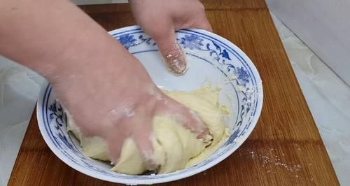 馒头不要蒸着吃了,掌握正确做法,老人孩子都爱吃,真的太好吃了