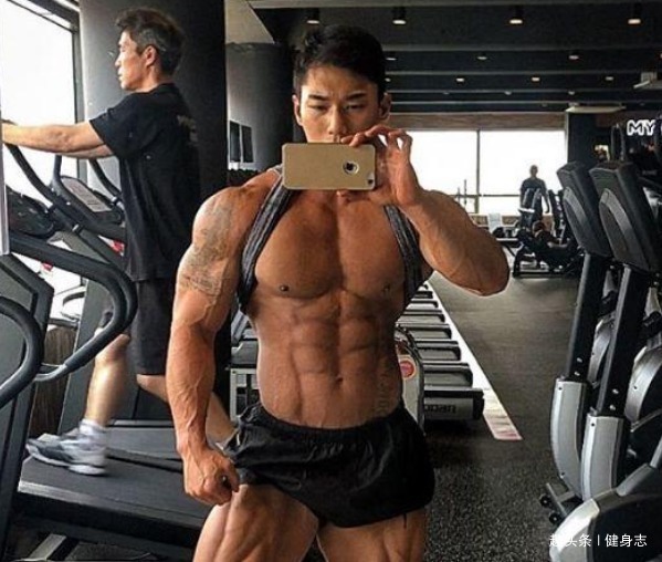 健身|肌肉男停止健身6个月 为恢复身材猛练30天后，肌肉会变成什么