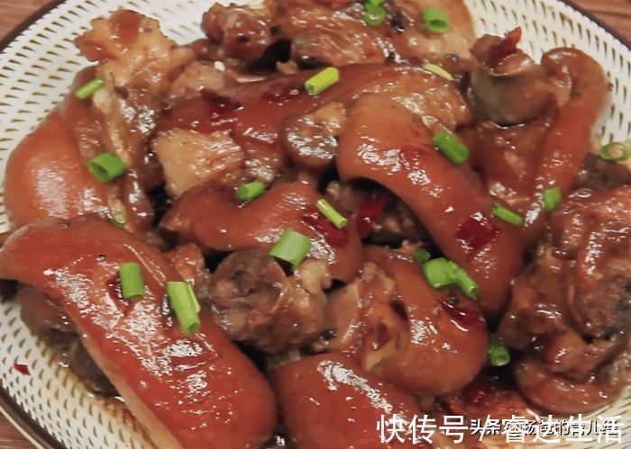 美味|猪蹄这样做太好吃，软烂入味，3步上桌，美味又营养的育儿美食