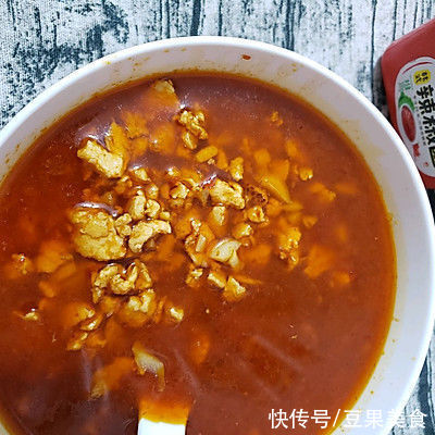 #暖冬酱在手,嗨吃部队锅#藤椒味炸酱