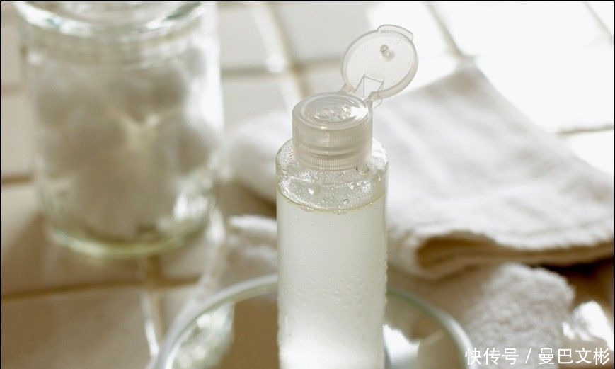 错误|化妆水,以为涂上去就没事了?你不知道那些错误都在伤害肌肤