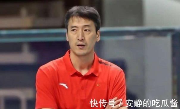 施海荣|女排新主帅报名即将结束,2人疑似已报名,王宝泉等人恐不放弃