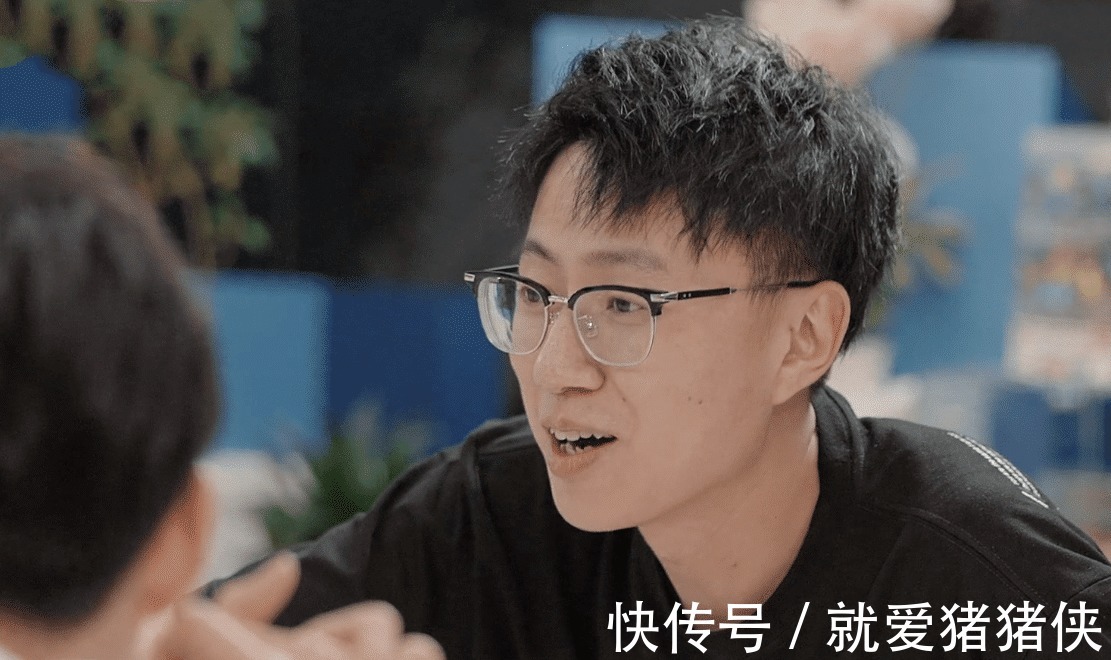 陳思銘|心動(dòng)的信號(hào)4女3方彬涵喂牛排給男2,男4直接吃醋說撒糖吧!