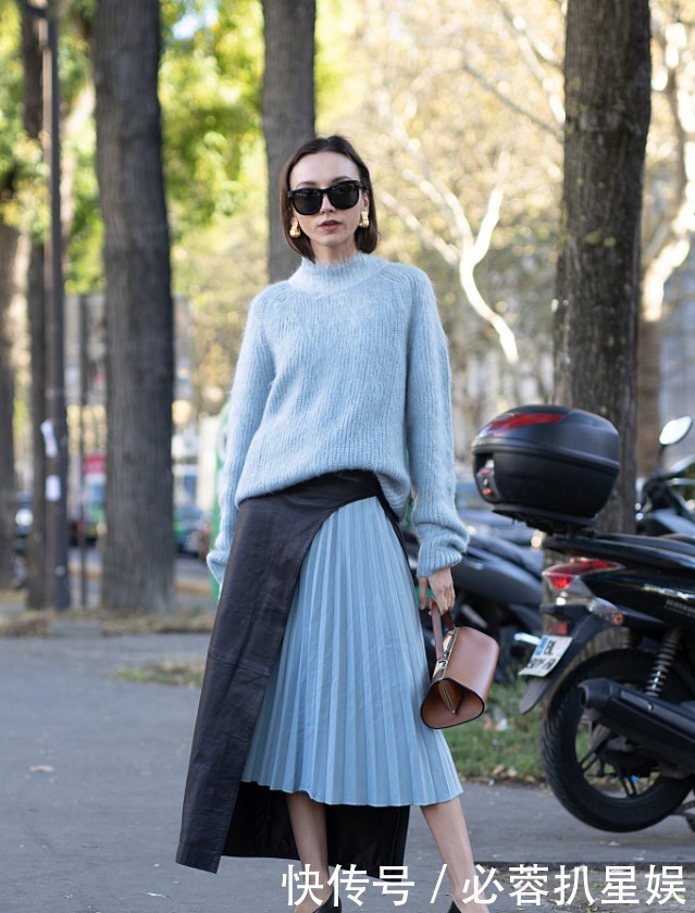 毛衣|冬季毛衣+半裙的8种搭配示范,演绎轻熟女人魅力,浪漫又优雅