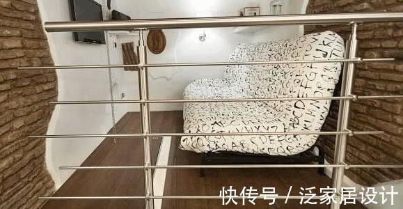 卫生间|朋友花60万买北京8平米蜗居，睡觉头顶天花板，网友：值！