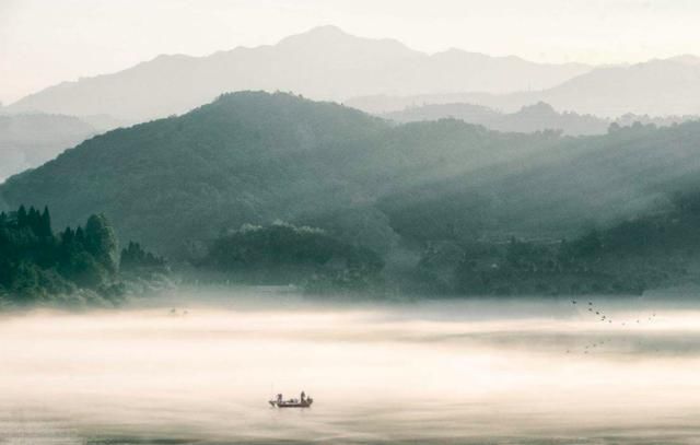 女主人公|温庭筠的这首诗，只有短短二十八字，却把相思写得刻骨铭心