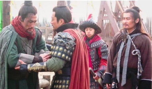 不让|朝廷要员上梁山,宋江都会主动让贤,为何就是不让林冲呢?