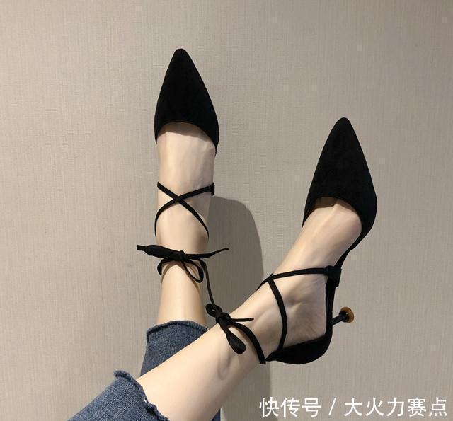 美脚鞋 小白鞋不兴了,洋气又显高的6款“美脚鞋”,舒适不累脚
