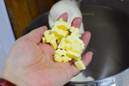  黄油|不塌陷不回缩，早上起来给孩子做汉堡，一个管饱，汉煲他们都喜欢吃