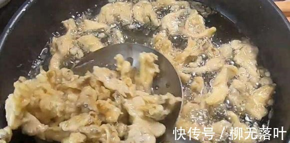 蘑菇|炸蘑菇，直接裹面粉是大忌！教你正确方法，咸香酥脆，比肉还好吃！