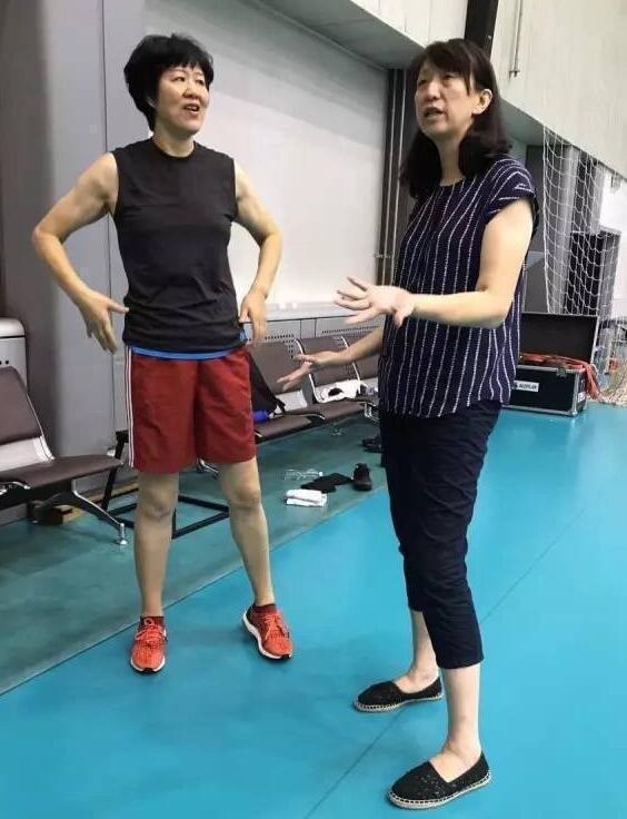 赖亚文|众里寻他千百度！郎平接班人已在身边20年，女排新主帅带朱婷圆梦