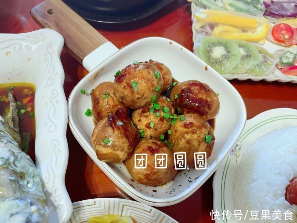 跟饭店大厨学的虎皮可乐蛋的做法，果然好吃到没朋友