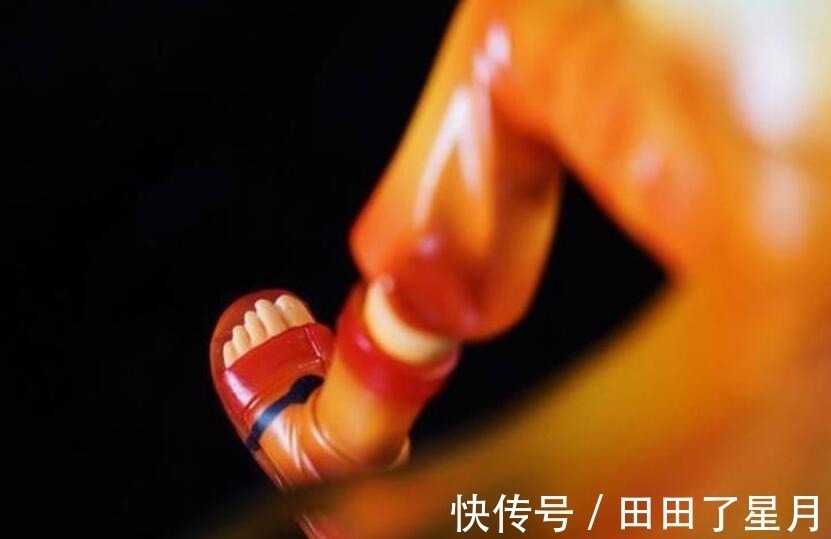 自来也|土豪晒上万元鸣人手办,放大手和螺旋丸,网友谁买谁吃亏