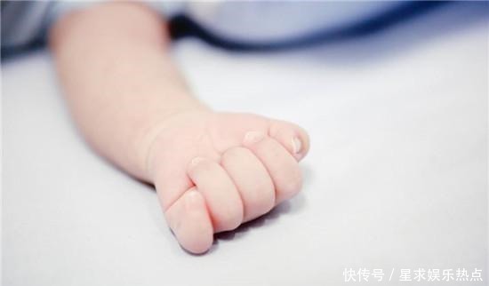 婴儿|18天婴儿因“亲吻”离世,警钟再响这三种人,千万别让碰孩子
