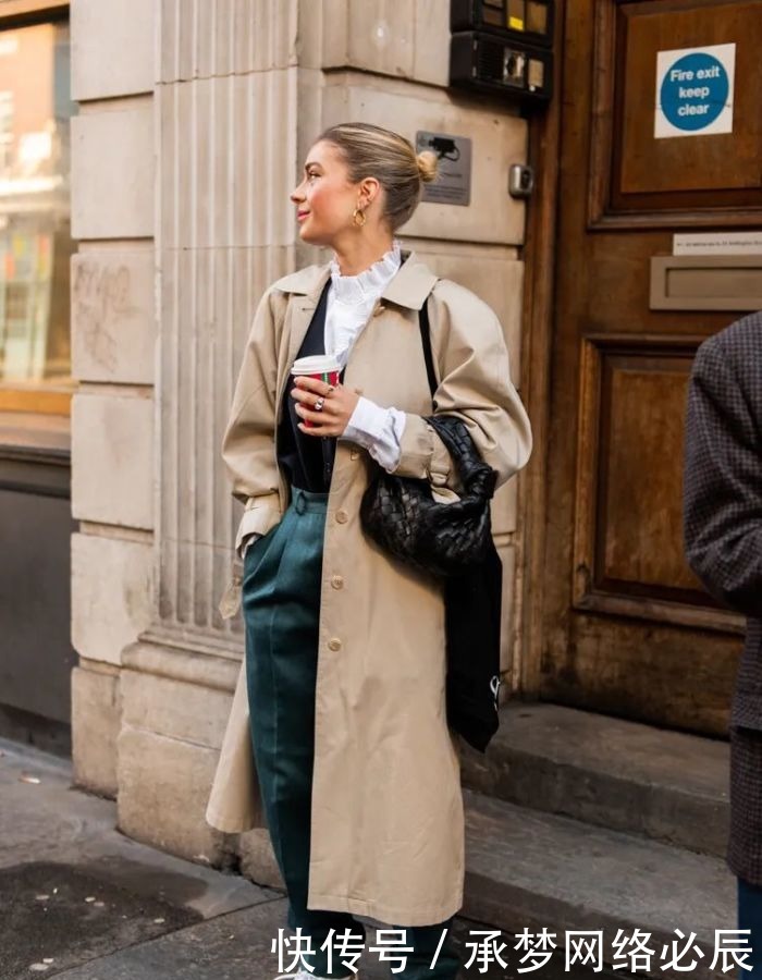 “毛衣+衬衫”叠穿,冬日绝美搭配,这样穿真的美翻了!