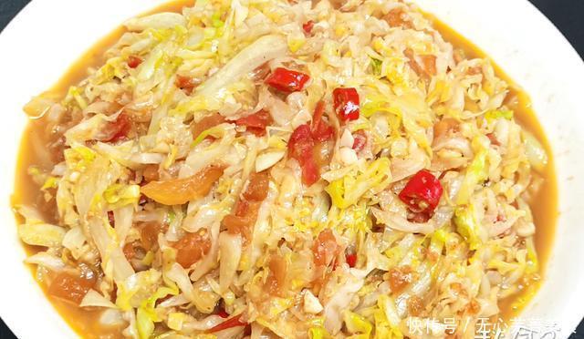 酸爽|不放肉,素炒包菜一样香,酸爽开胃、又下饭,10分钟就能炒1大盘