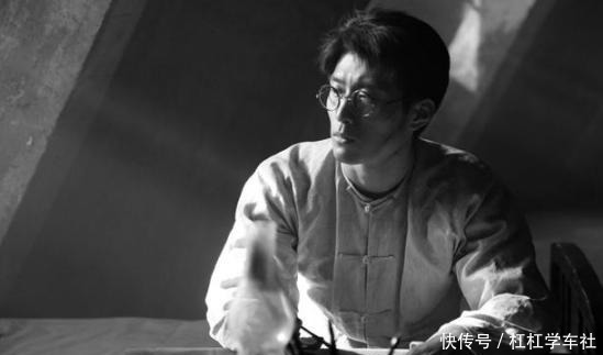 美国|此人是黄埔一期，被特赦后选择去了美国，让美国赔他一万多美金