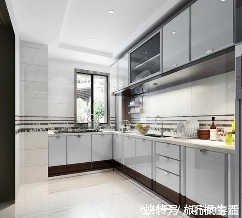 橱柜|安装橱柜记得在底部留空一格，过来人都懂，懊悔做错了