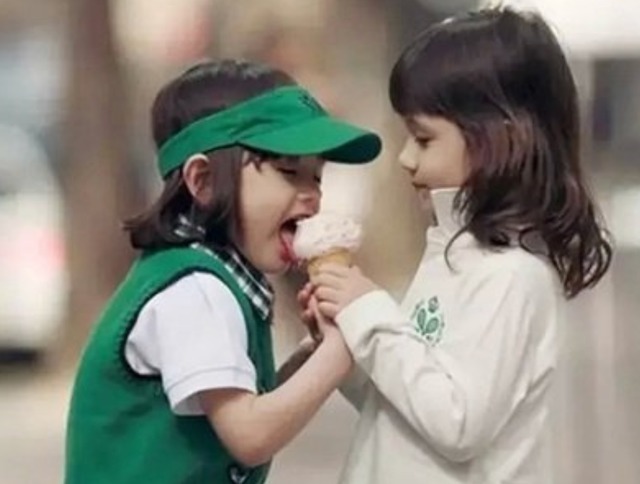 女儿|妈妈无意间翻到女儿的日记,看到第一页,就没忍住潸然泪下