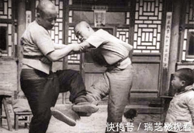 洪老迂|津门奇人：铁腿道士当街发威，豆腐佬一头撞碎石狮子