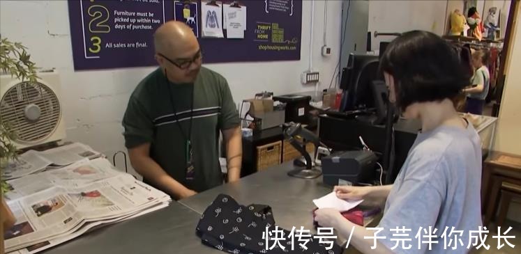 垃圾|一条内裤穿20年，厕纸晒干重复用，90后女孩几年省下一套房