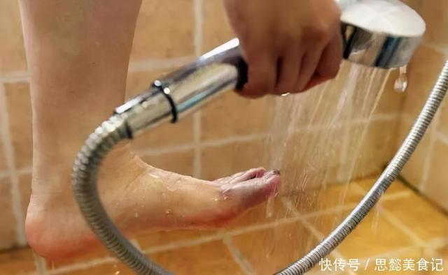 糖尿病|糖尿病患者通过洗澡能“降血糖”？英国研究发现了一个好消息