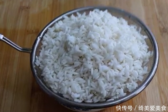  吃法|豆腐又出新吃法，做法简单，鲜香适口，一口一块，真过瘾