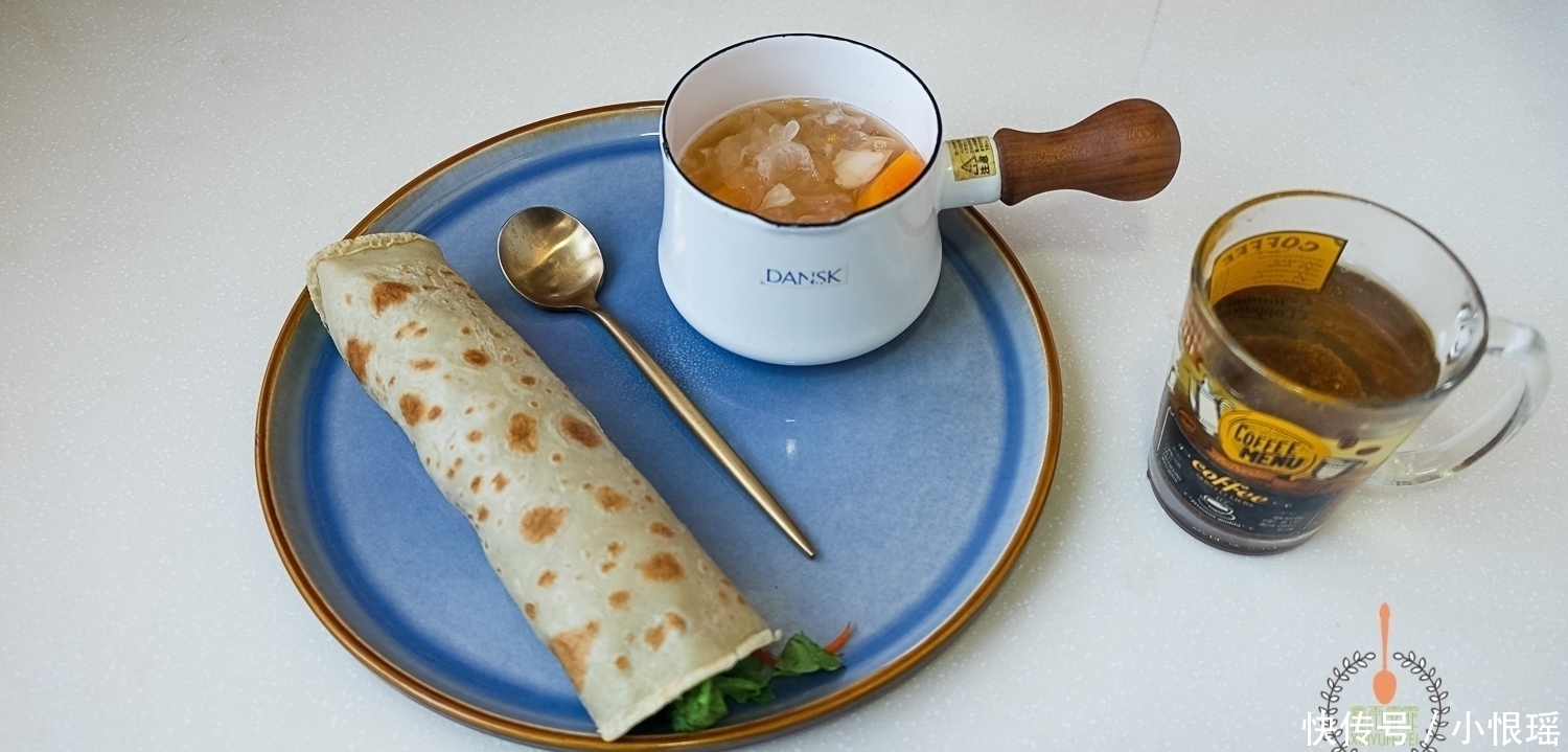 女儿最爱的大饼卷一切，不早起，10分钟上桌，孩子满意妈妈省事儿