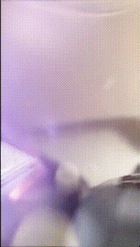 |搞笑GIF:小伙子,你不烫破几身衣服,你是不知道老妈又多狠啊