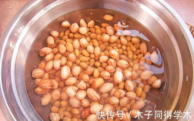 大厨|炒花生米时，直接下锅就毁了！大厨：多加一步，花生不是脆而是酥