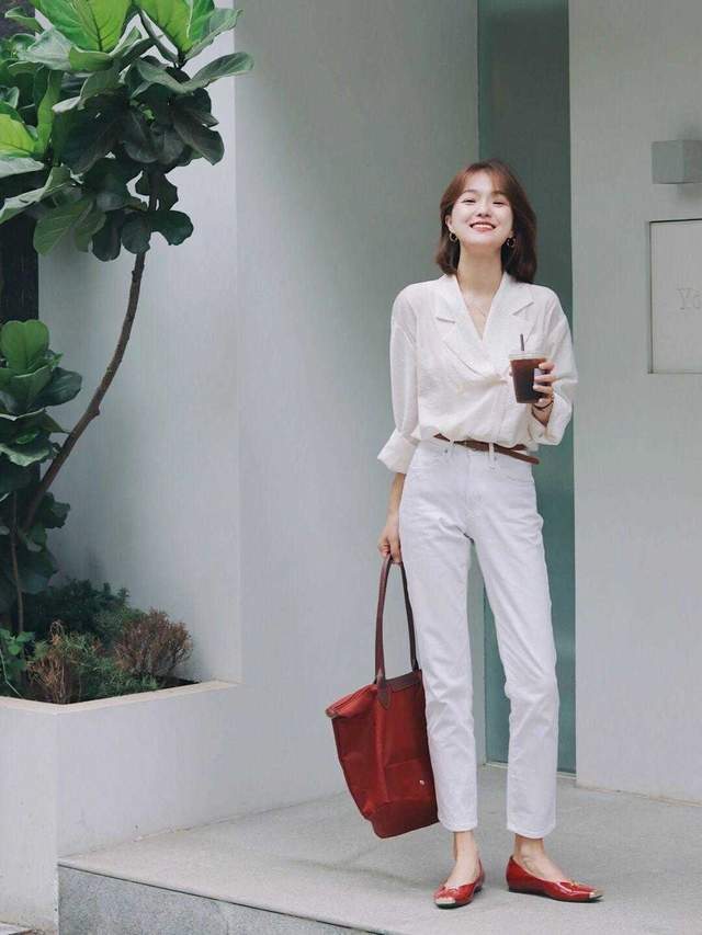 搭配|裤子最不挑年龄了!不光百搭还能提升气质感,简约高级谁能不爱?
