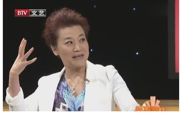 周炜|梨园春日渐落寞，罪魁祸首除了翻车的周炜以外，小香玉难辞其咎！
