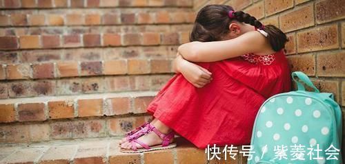 父母|孩子的画笔下,若是出现这三种画,父母需警惕孩子或已受伤害